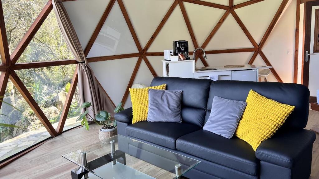 interior de domo geodésico en cantabria