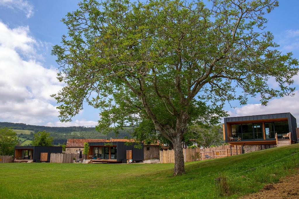 exterior de cabañas de lujo en cantabria