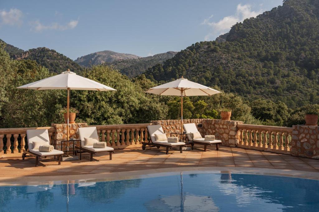 piscina de hotel boutique en la sierra de tramuntana
