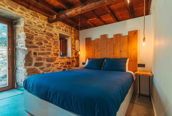dormitorio casa en ribeira sacra