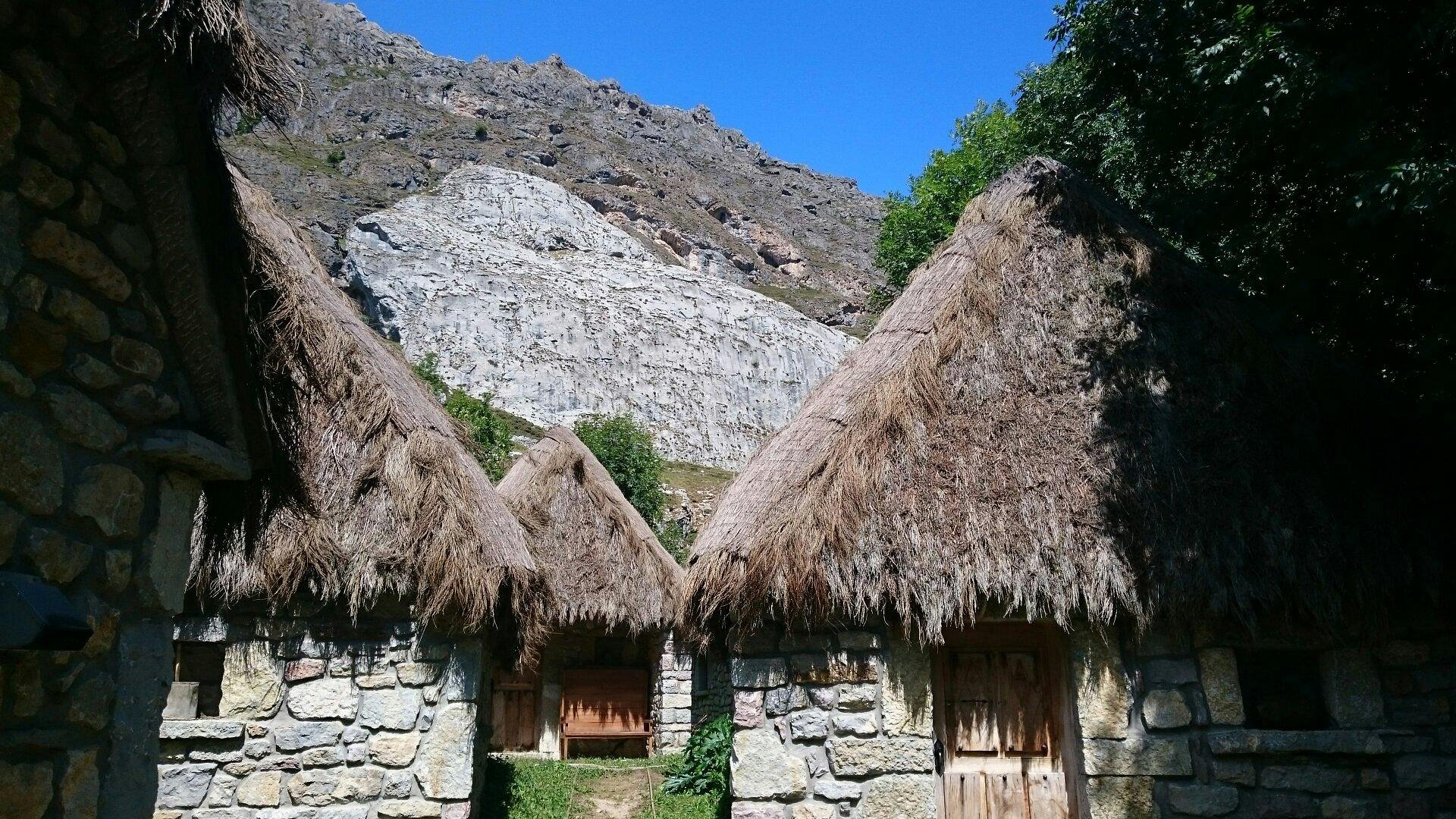 exterior cabañas en somiedo