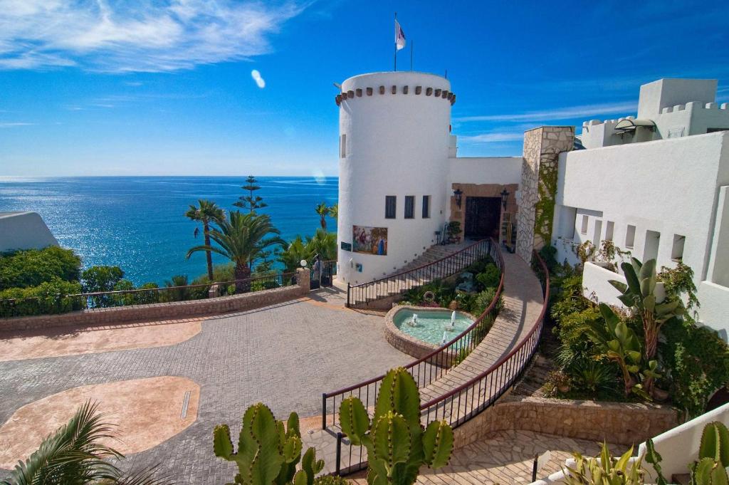 hotel con vistas al mar en costa blanca
