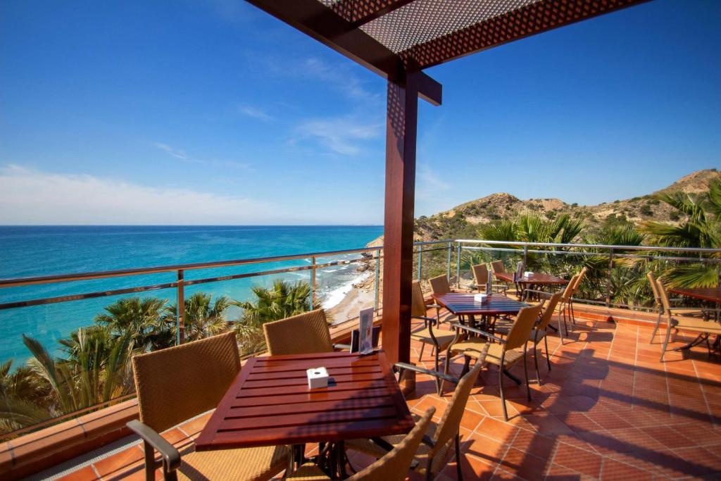 hotel con vistas al mar en costa blanca