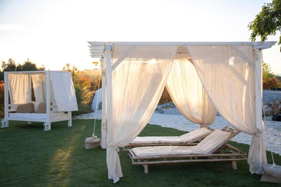 cama balinesa en terraza