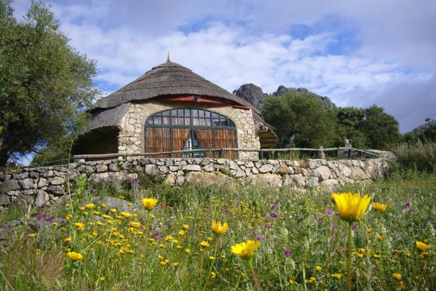 chozo en el parque natural de la sierra de grazalema