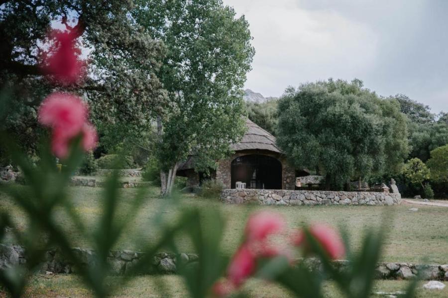 chozo en el parque natural de la sierra de grazalema