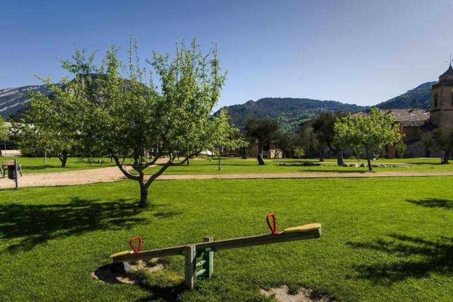 jardin en pueblo pirenaico 