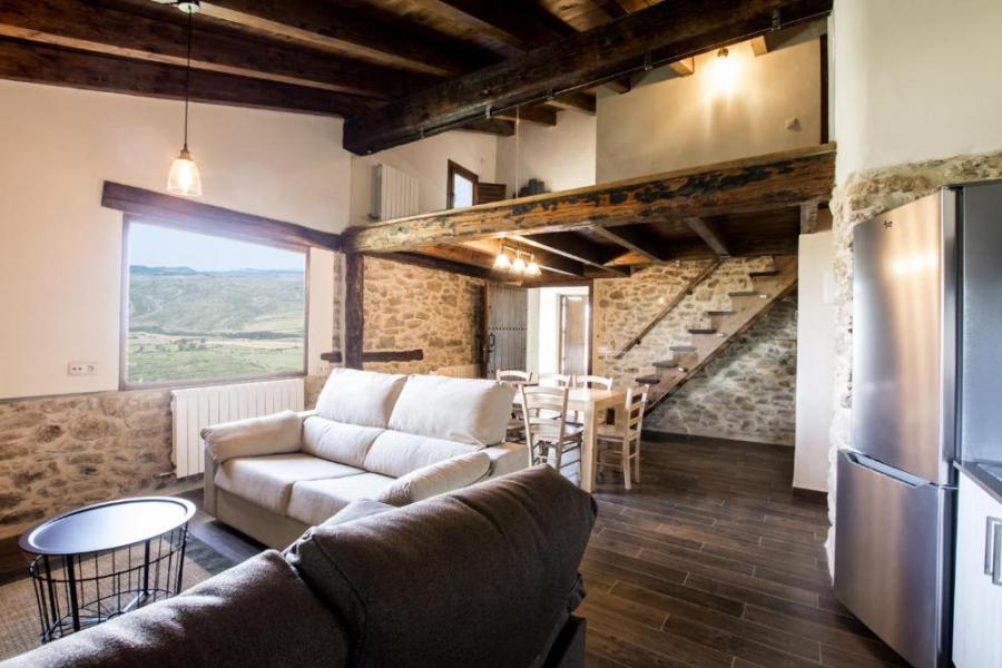 interior de masia en el maestrazgo