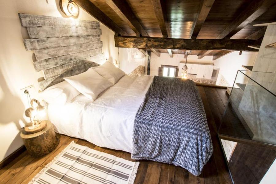 dormitorio de masia en el maestrazgo