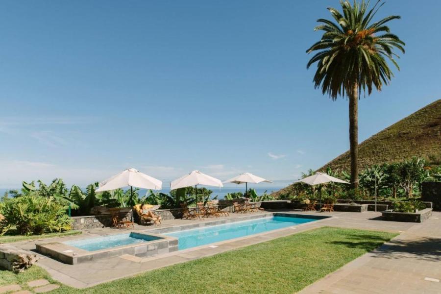 piscina en finca rural en tenerife