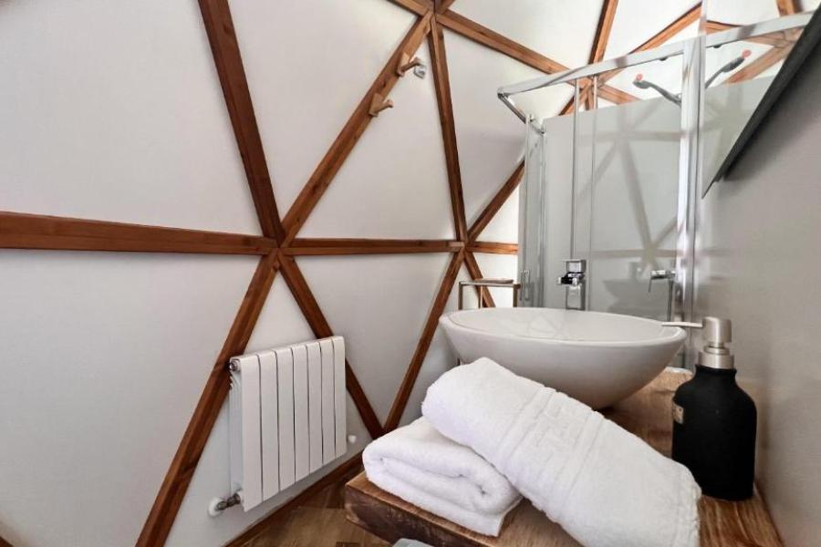 baño de domo geodésico en cantabria