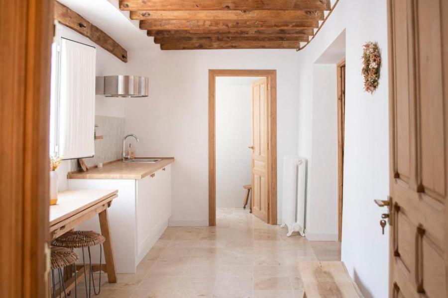 interior de casa solariega cuenca