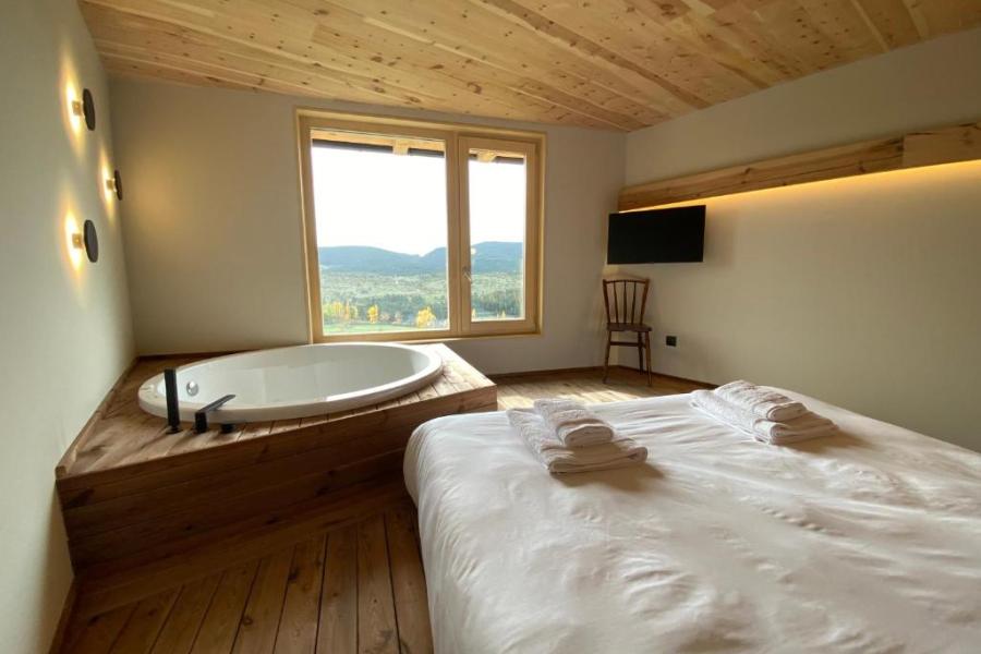 casa rural con jacuzzi pirineos catalanes