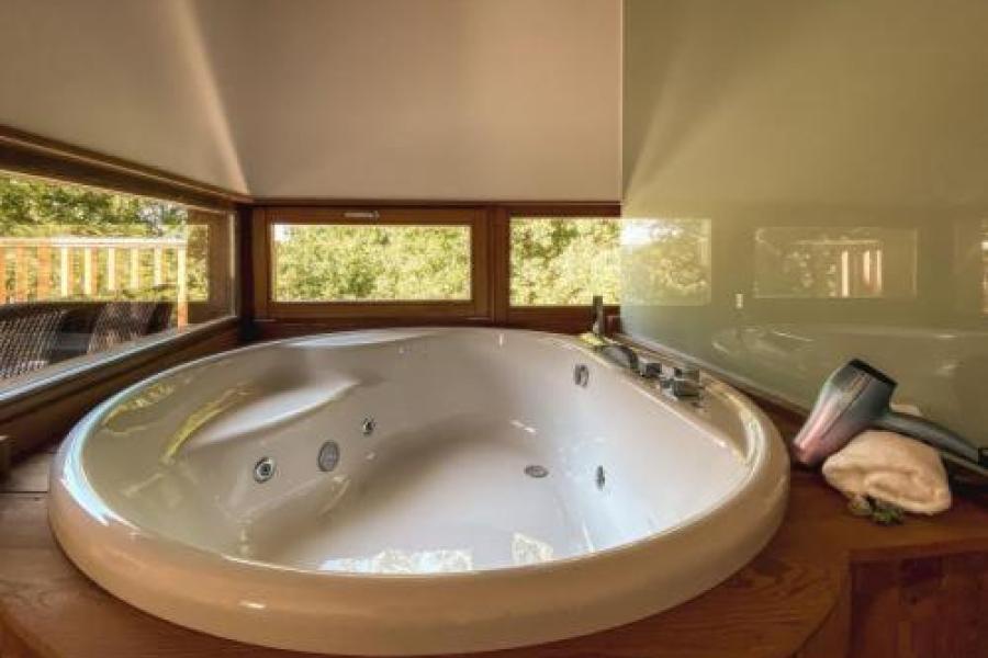 jacuzzi cabañas en Bueu