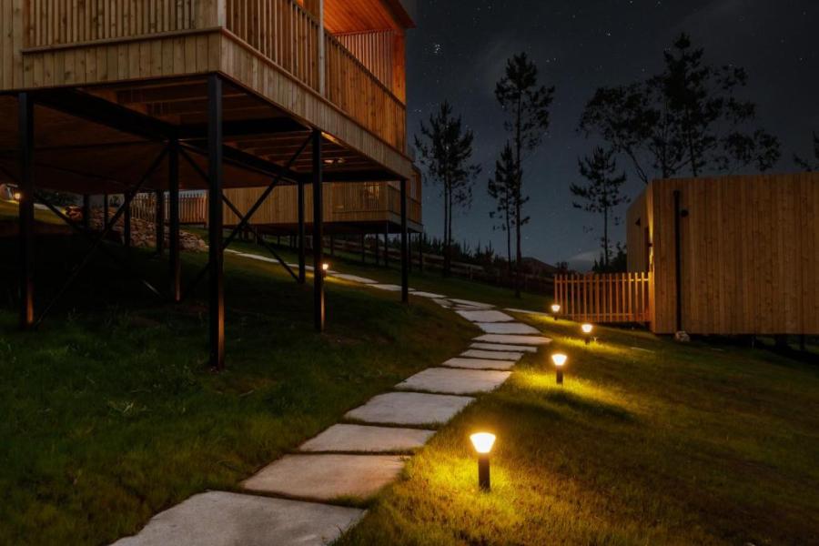 cabañas de lujo en coruña de noche