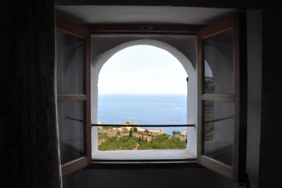 vistas al mar hotel bañalbufar